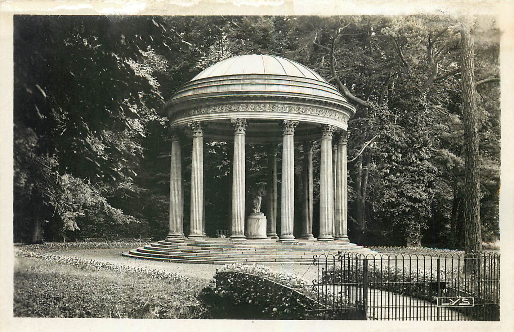 CPA Versailles Le Hameau Le Temple de l'Amour