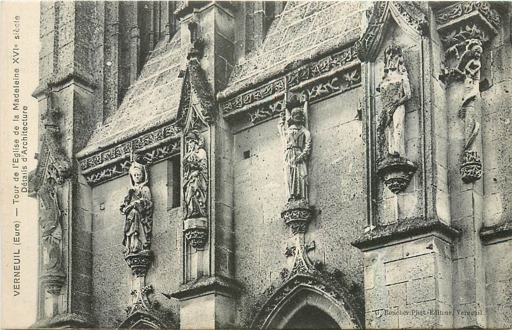 CPA Verneuil Eure Tour de l'Eglise de la Madeleine Details d'Architecture