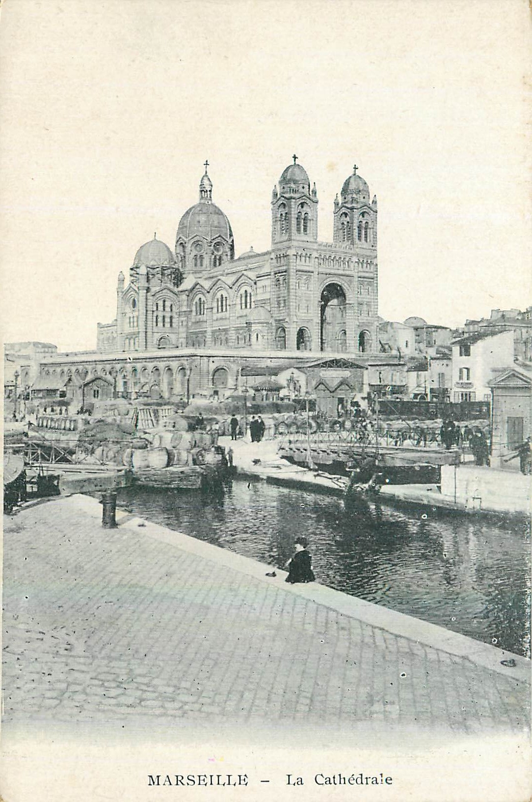 CPA Marseille La Cathedrale 