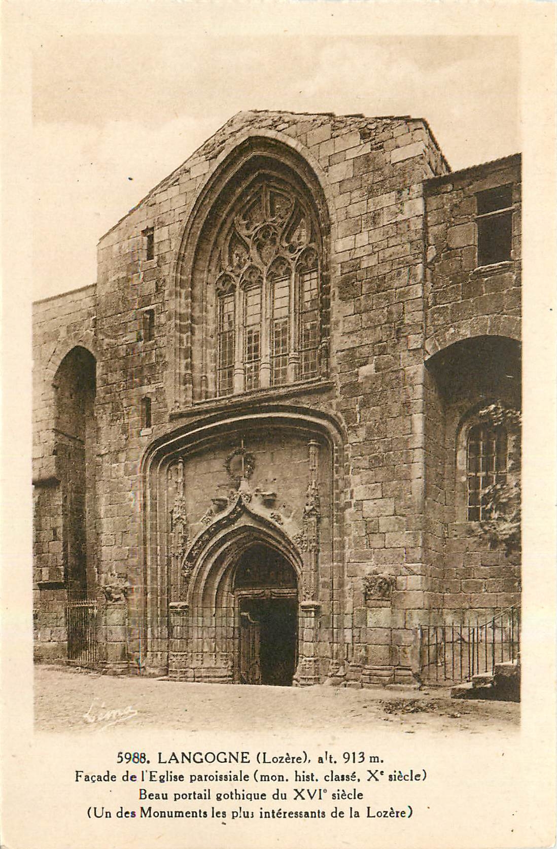 CPA Langogne Lozere Facade de l'Eglise paroissiale