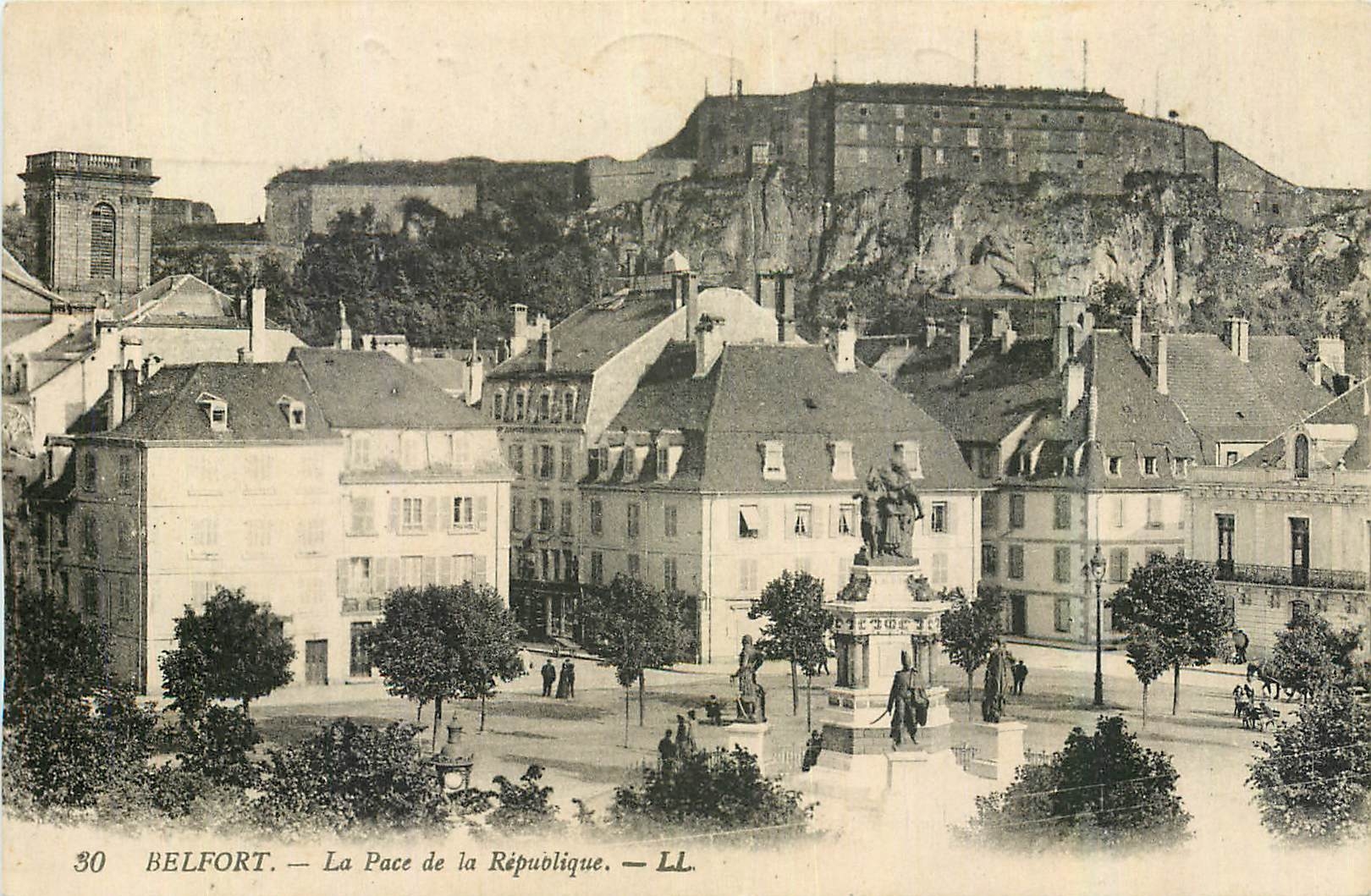 CPA Belfort La Place de la Republique