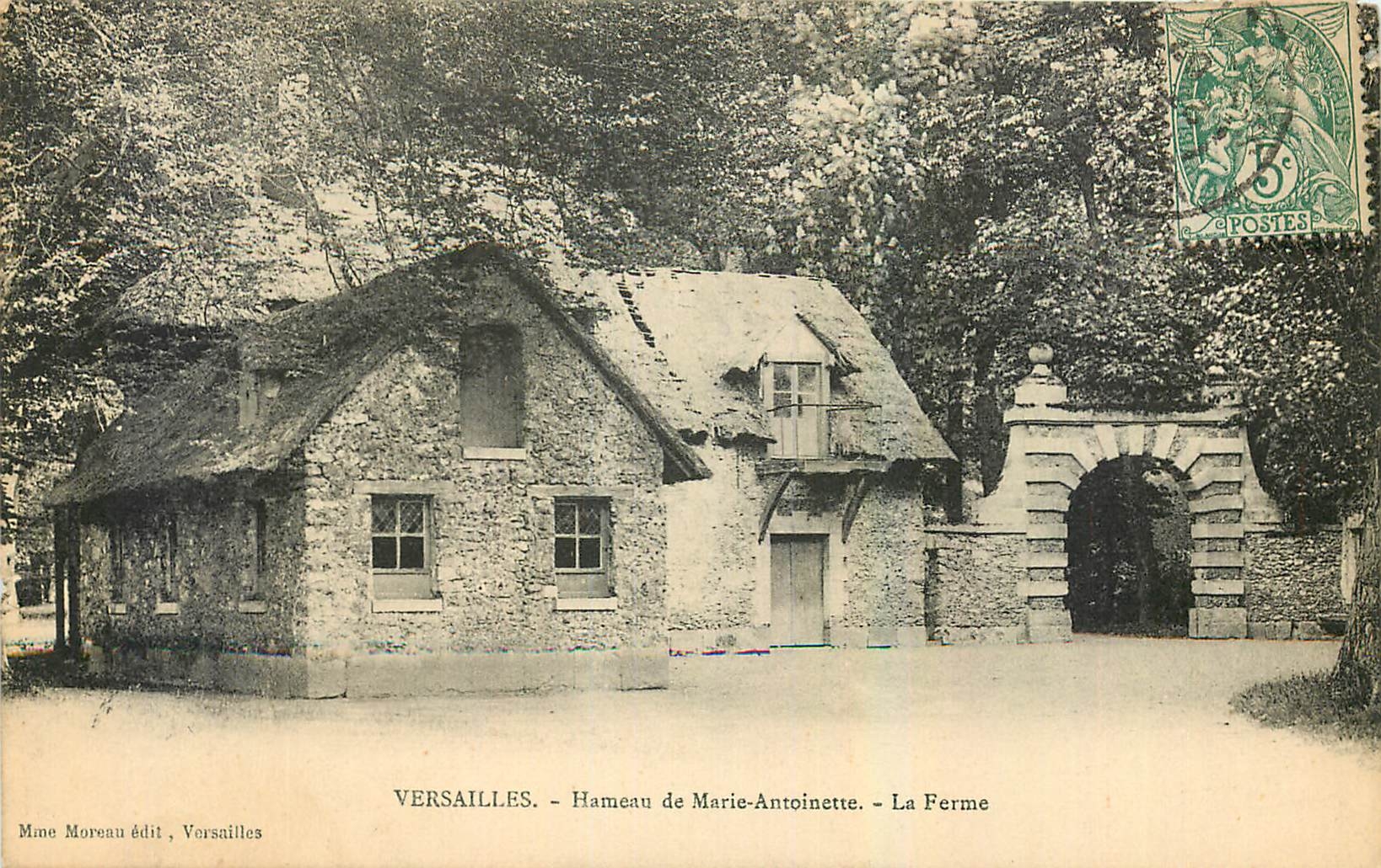 CPA Versailles Hameau de Marie Antoinette La Ferme