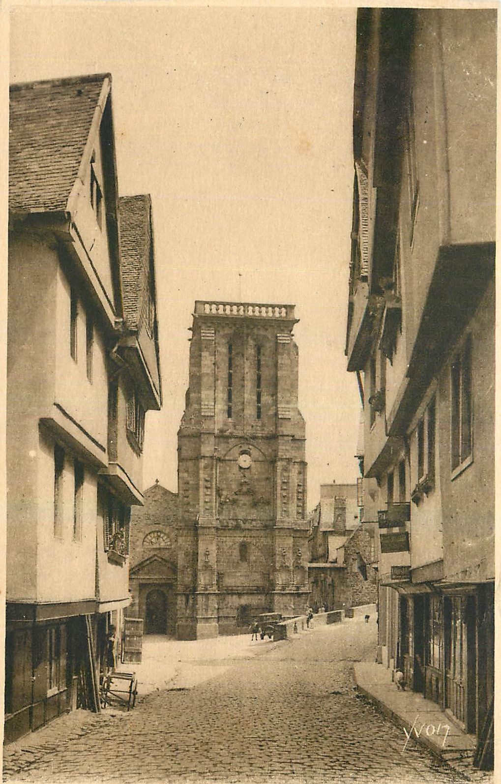 CPA Bretagne Morlaix Finistere La Rue Basse et l'Eglise Saint Mathieu