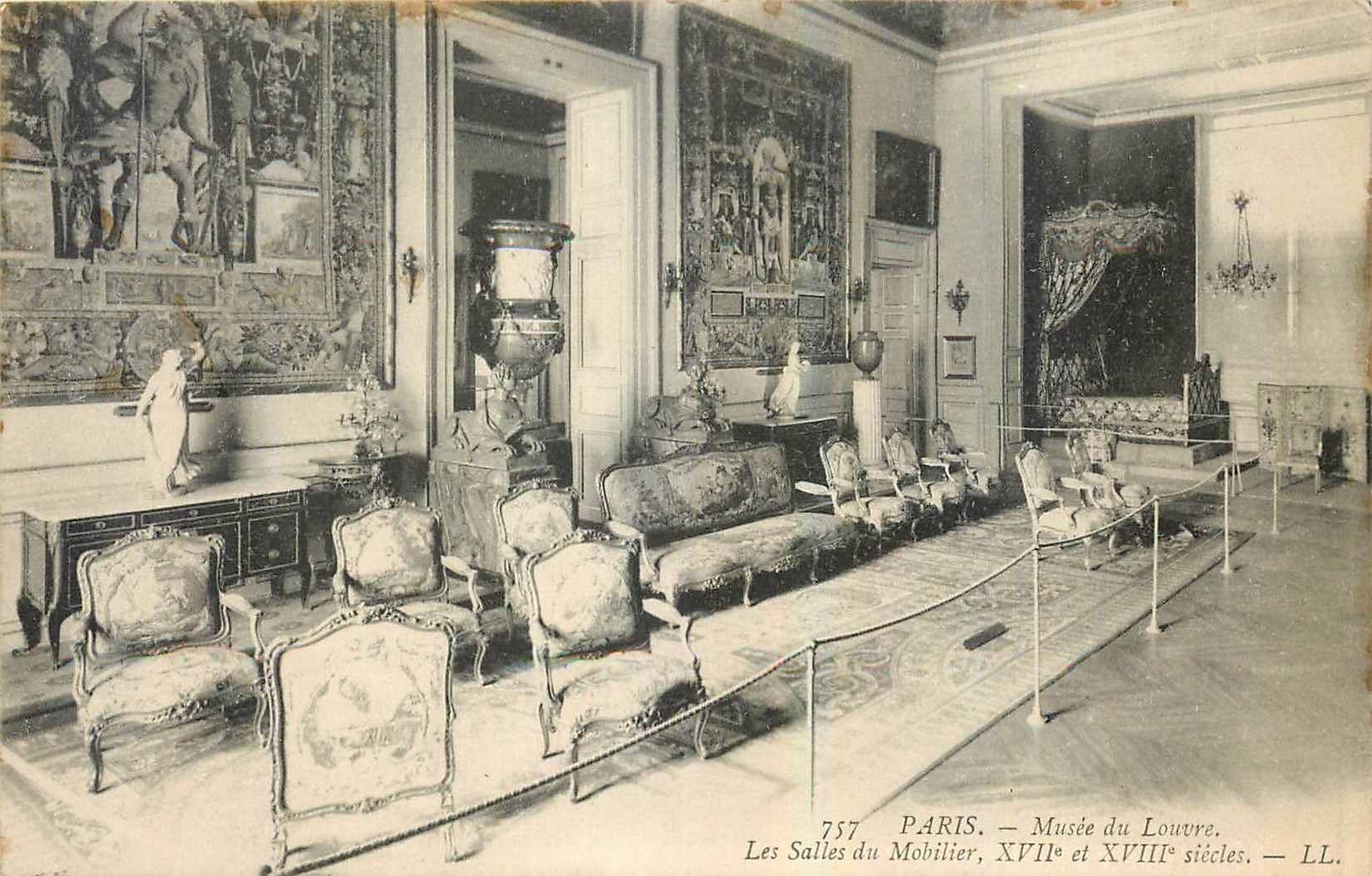 CPA Paris Musee de Louvre Les Salles du Mobilier