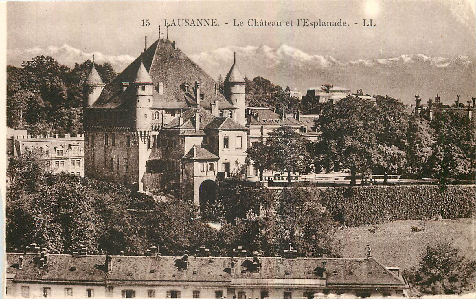 CPA Lausanne Le Chateau et l'Esplanade