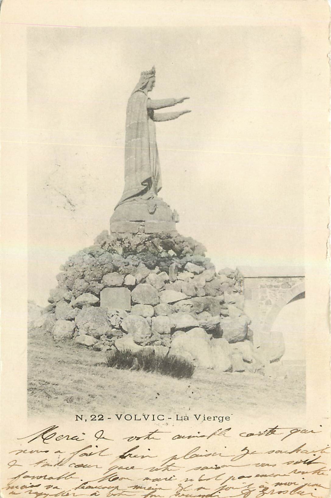 CPA Volvic La Vierge 