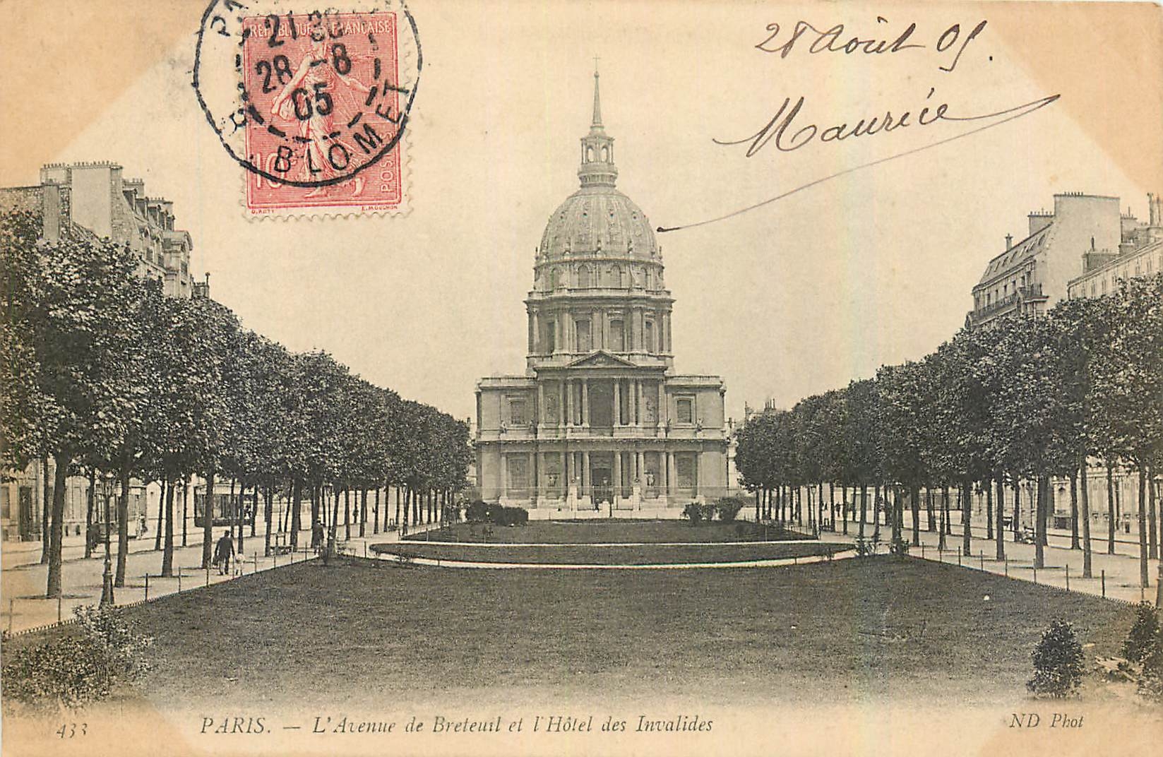 CPA Paris l'Avenue de Breteuil et l'Hotel des Invalides