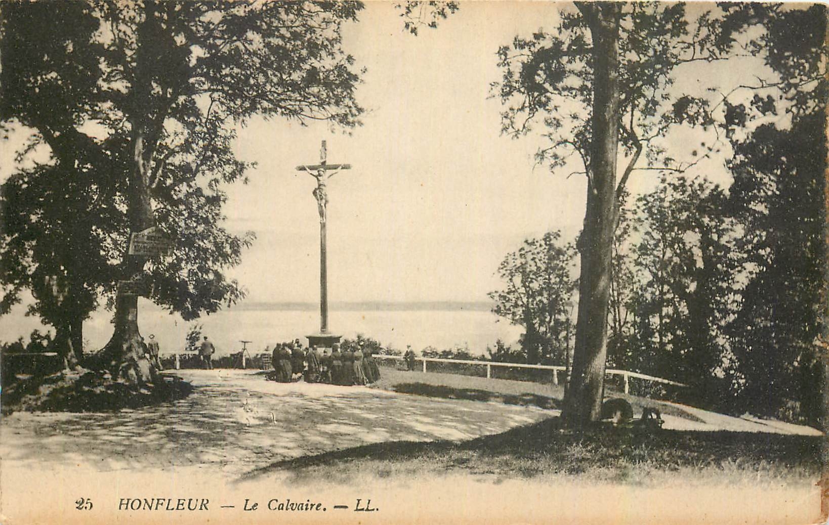 CPA Honfleur Le Calvaire 