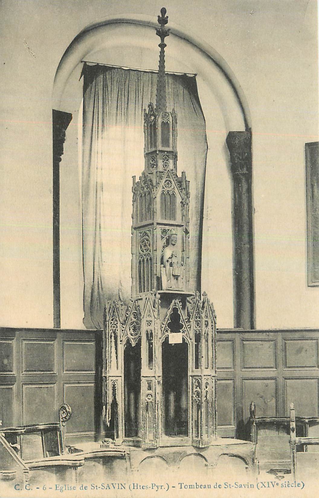 CPA Eglise de St Savin Htes Pyr Tombeau de St Savin XIV Siecle