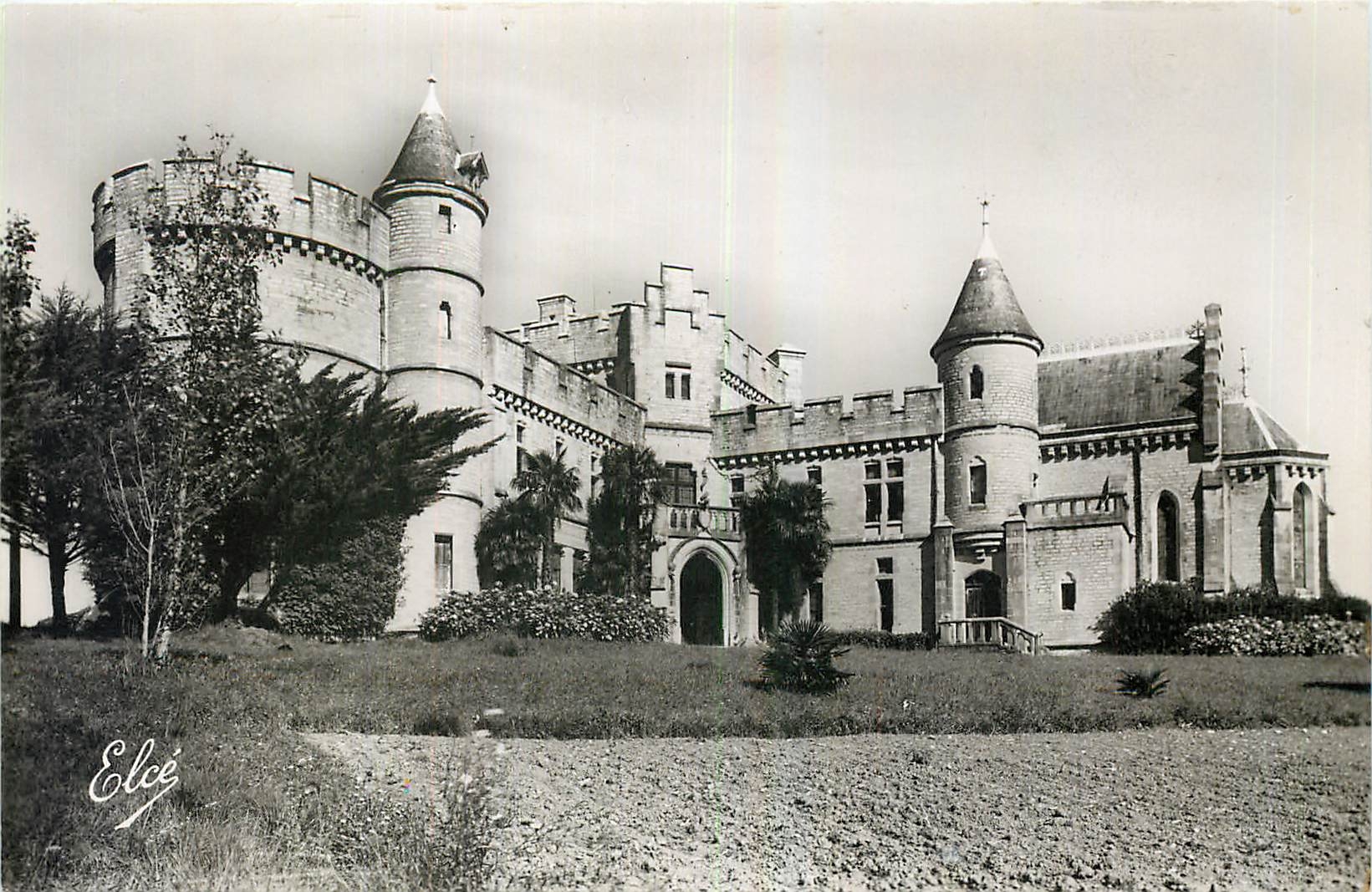 CPA Hendaye Plage B Pyr le Chateau Abbadia 