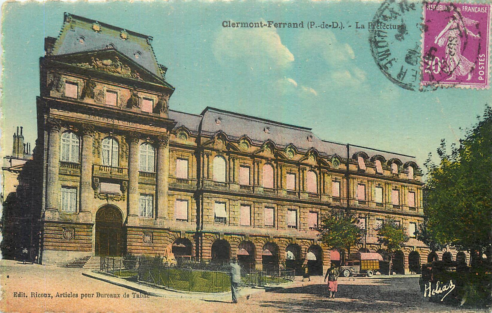 CPA Clermont Ferrand P de D La Prefecture 