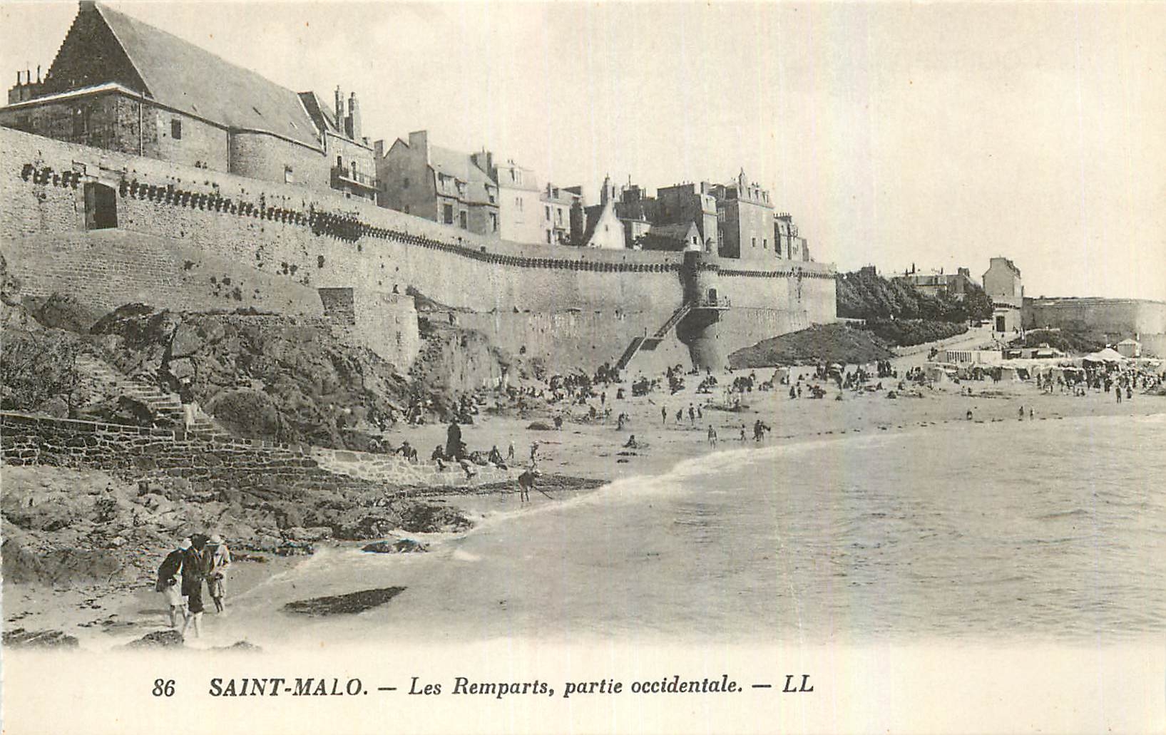 CPA Saint Malo les Remparts partie occidenyale 