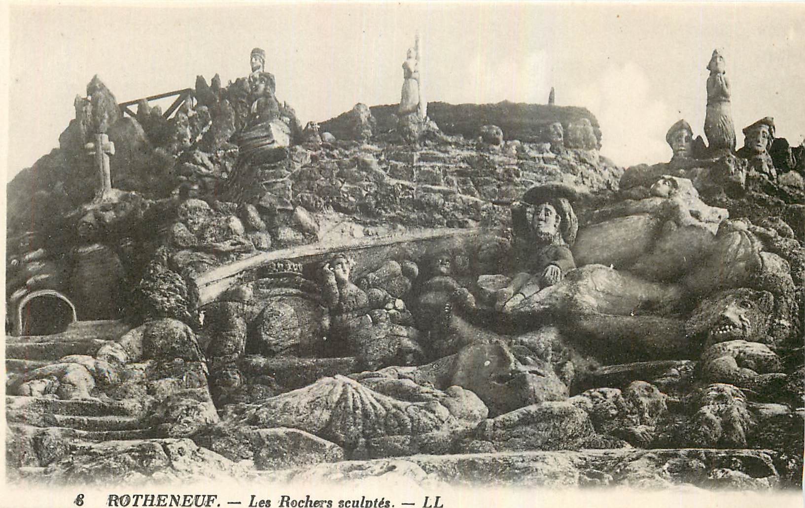CPA Rotheneuf Les Rochers sculptes 