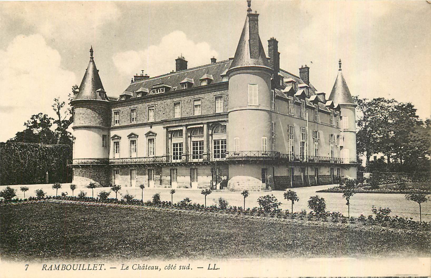 CPA Rambouillet Le Chateau cote sud 