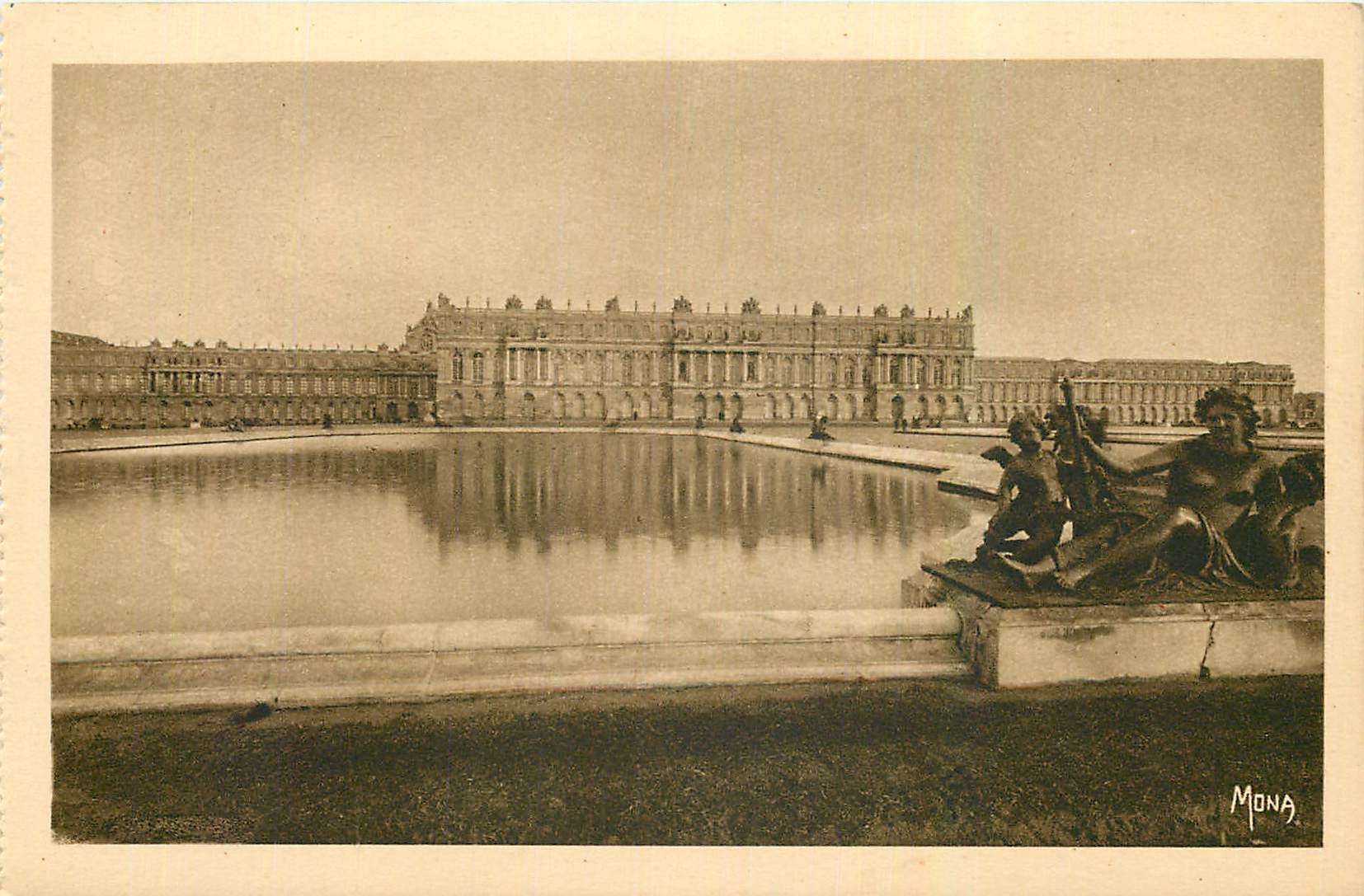 CPA Les Petits Tableaux de Versailles Le Chateau facade sur le Parc et les Parterres d'Eau 