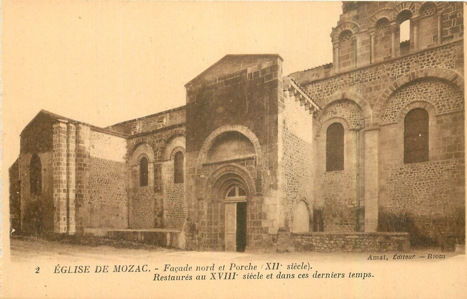 CPA Eglise de Mozac Facade Nord et Porche 