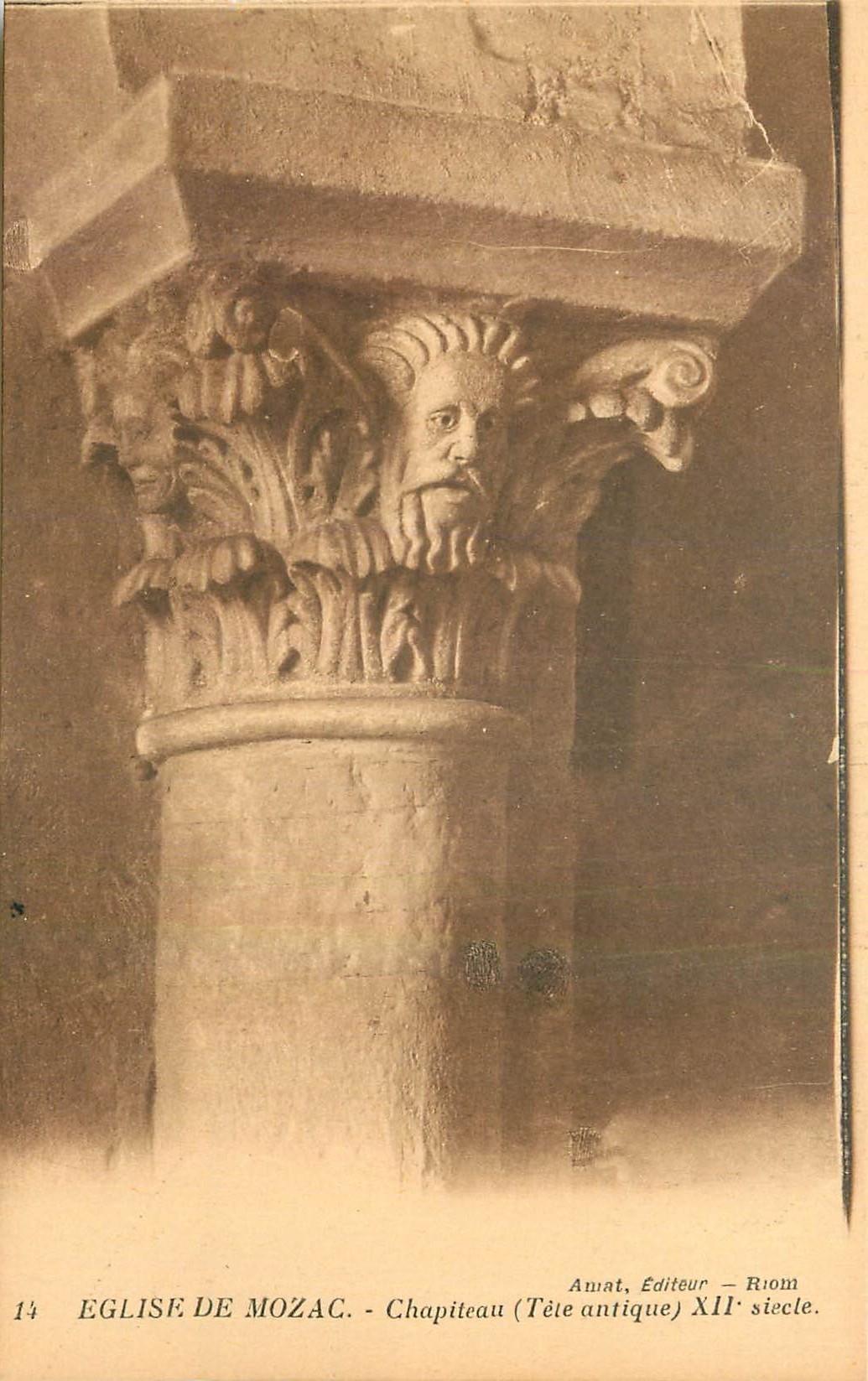 CPA Eglise de Mozac Chapiteau Tete antique 