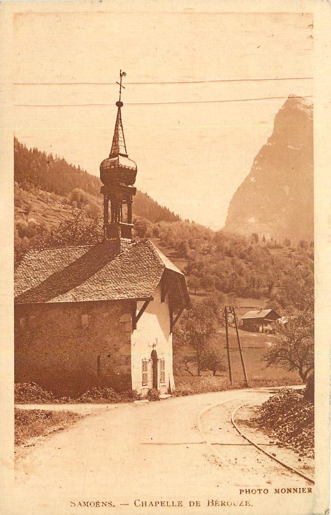 CPA Samoens Chapelle de Berouze 