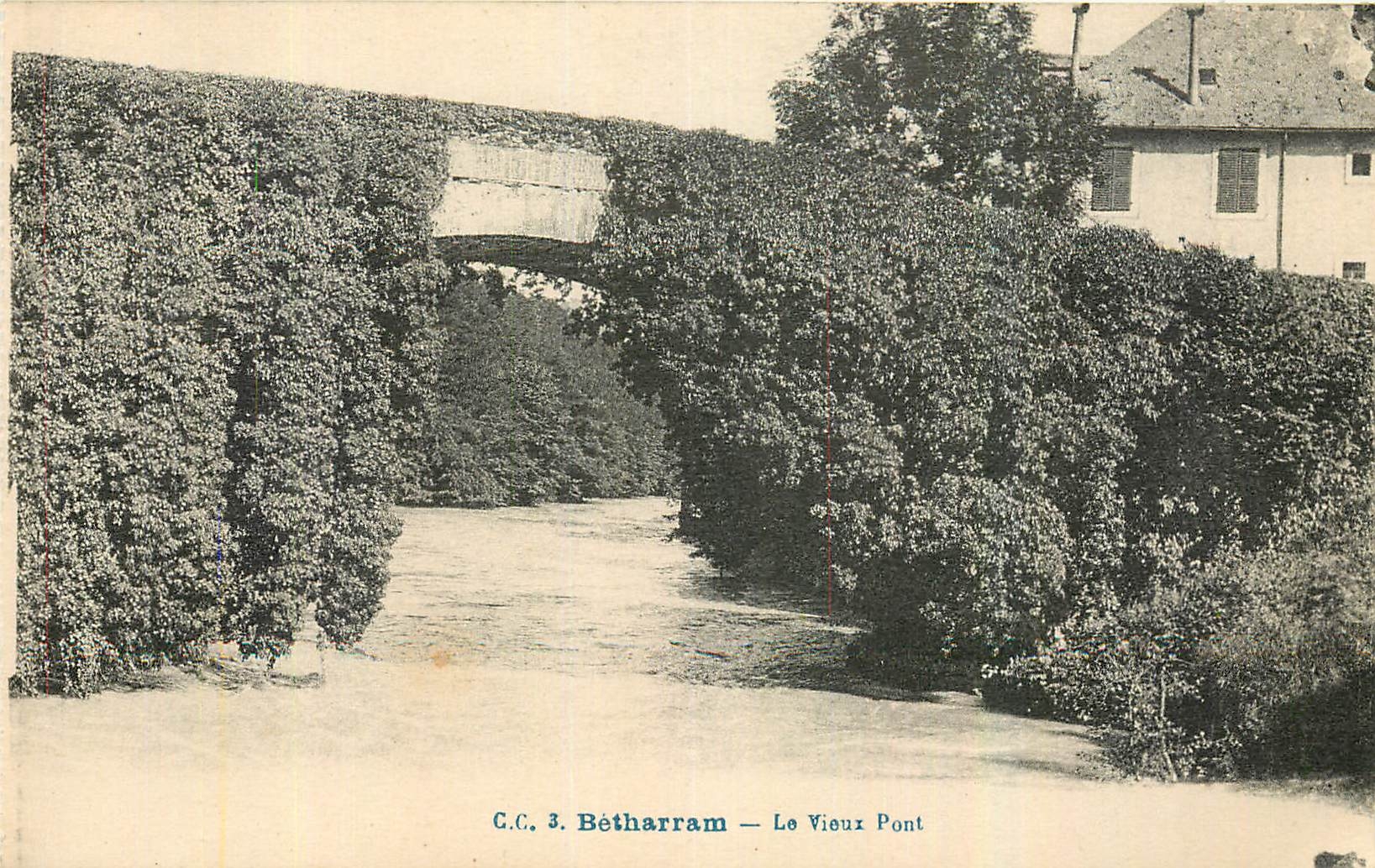 CPA Betharram Le Vieux Pont 
