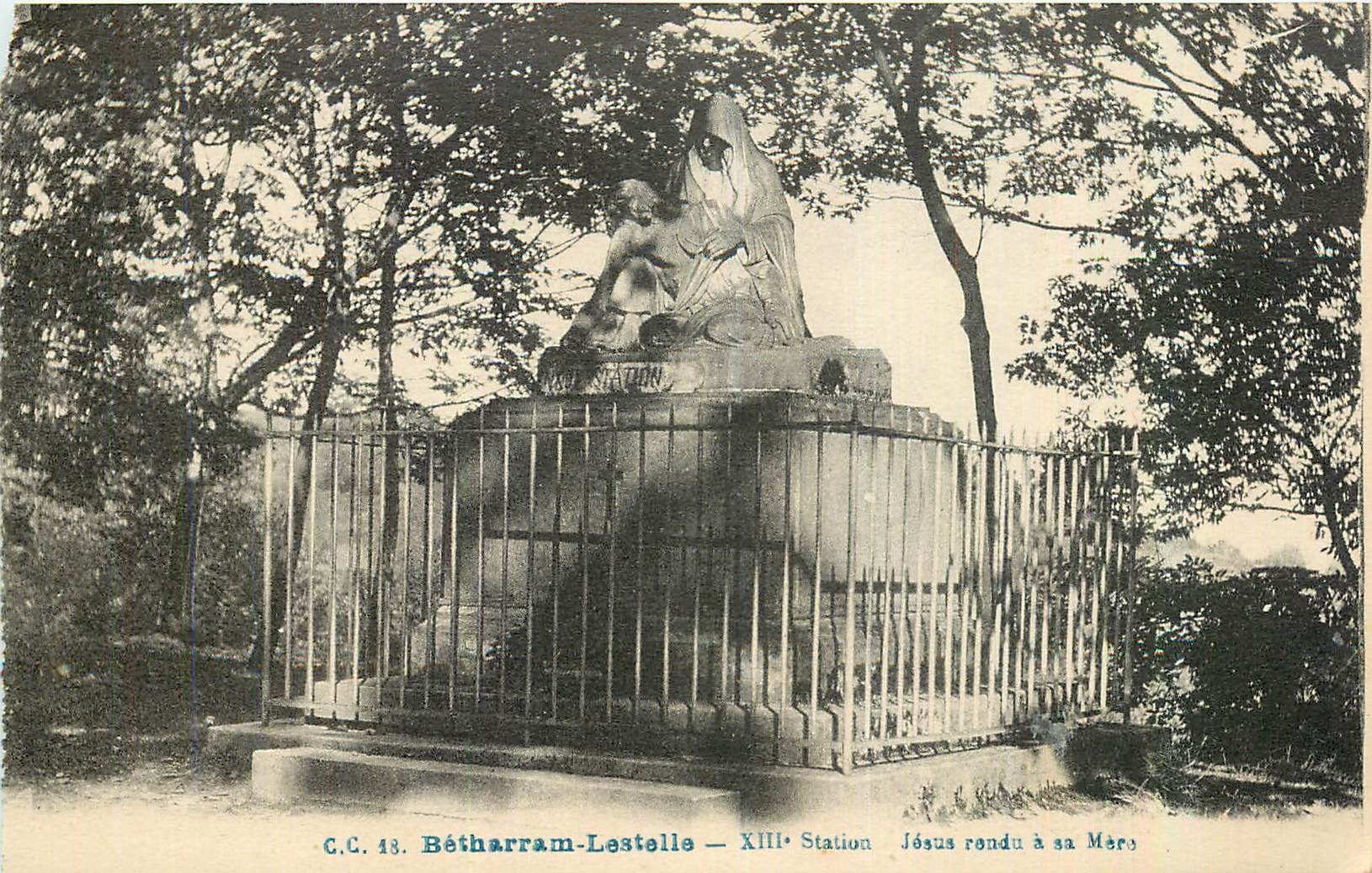 CPA Betharram Lestelle XIII Station Jesus rendu a sa Mere 