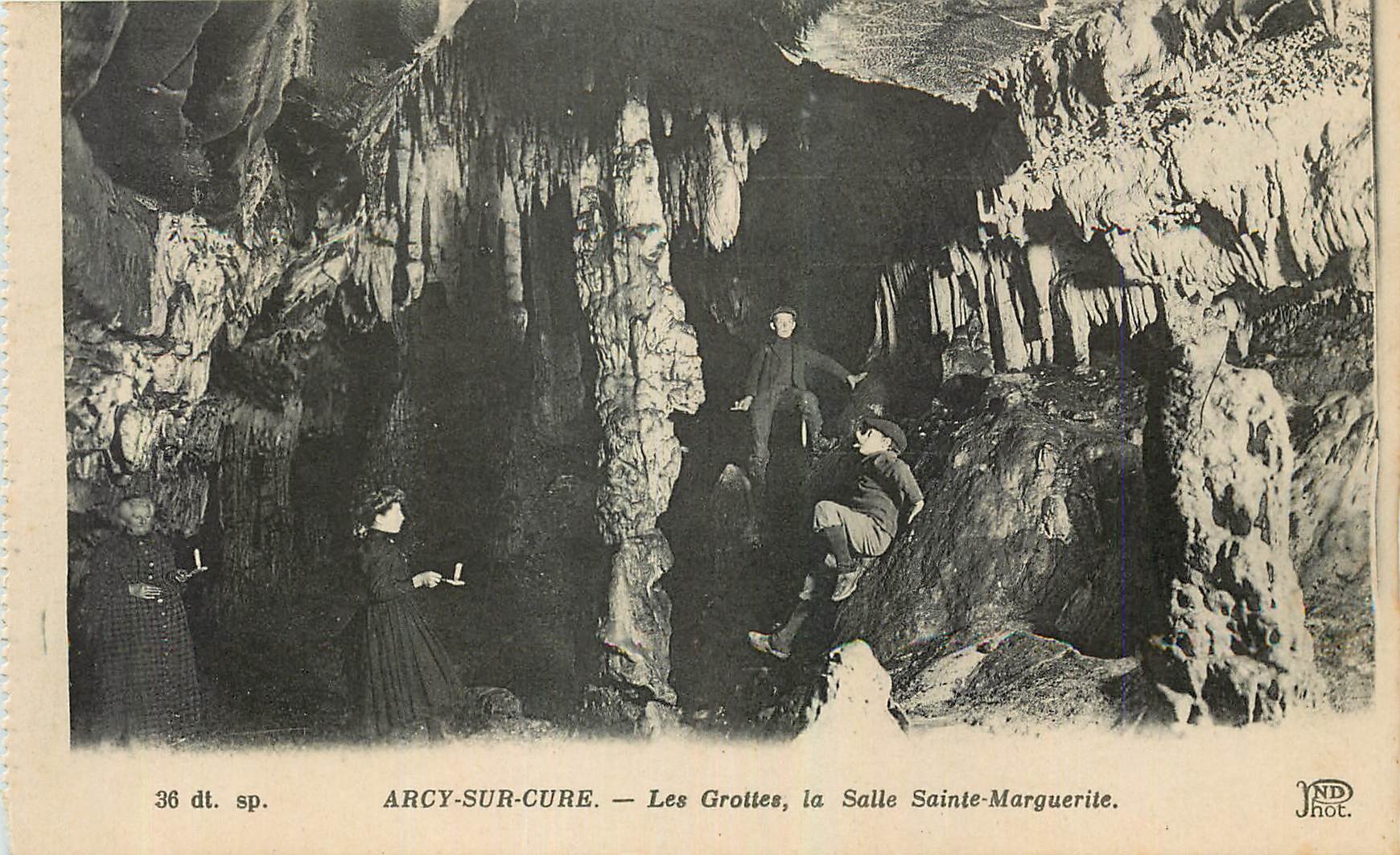 CPA Arcy sur Cure Les Grottes la Salle Sainte Marguerite 