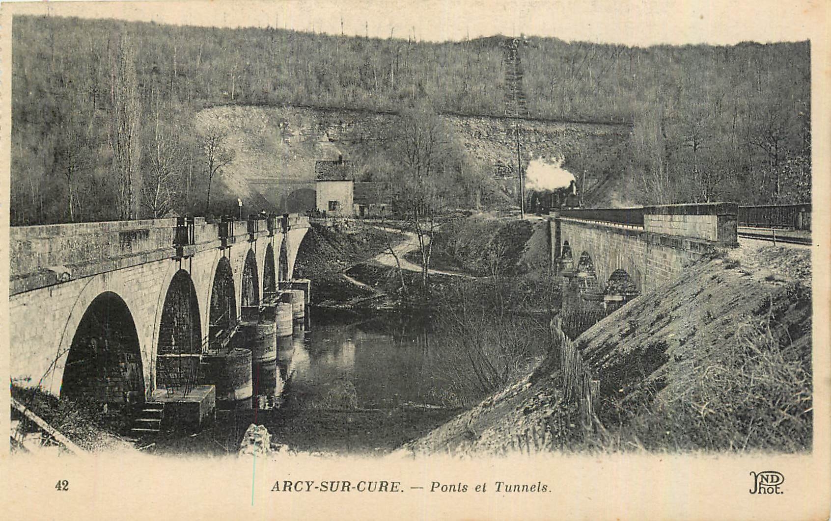 CPA Arcy sur Cure Ponts et Tunnels Train