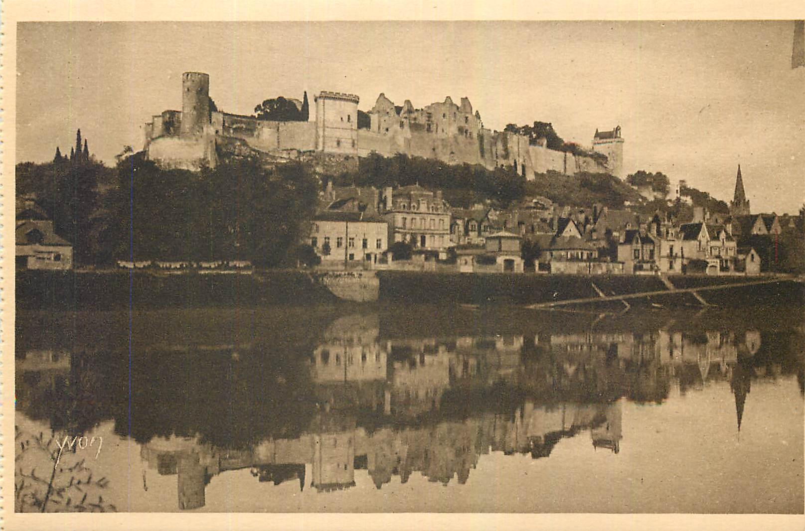 CPA La Douce France Chateaux de la Loire Chateau de Chinon 
