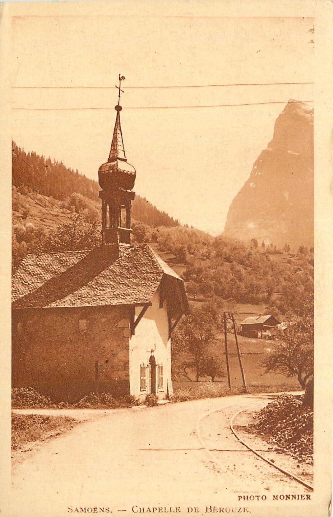 CPA Samoens Chapelle de Berouze 
