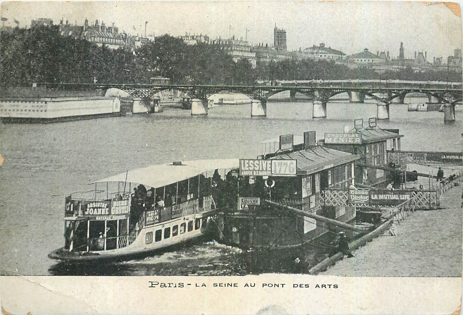 CPA Paris La Seine au Pont des Arts Lessive Bateau