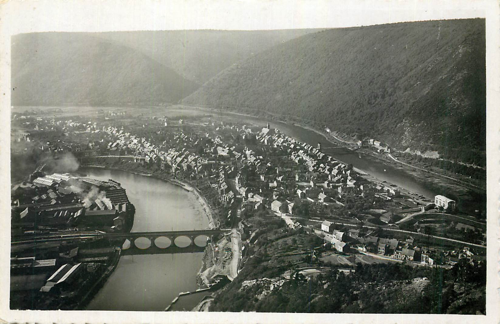 CPA Les Salles Ardennes Revin Vue generale 