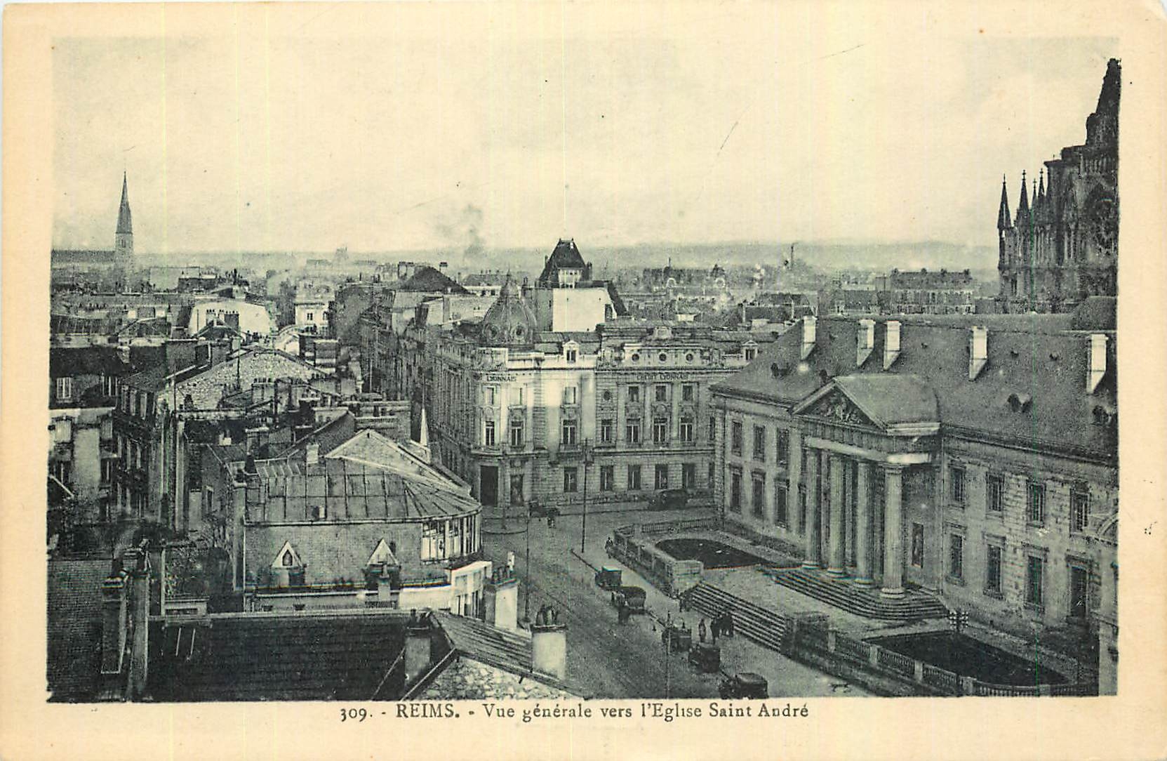 CPA Reims Vue generale vers l'Eglise Saint Andre