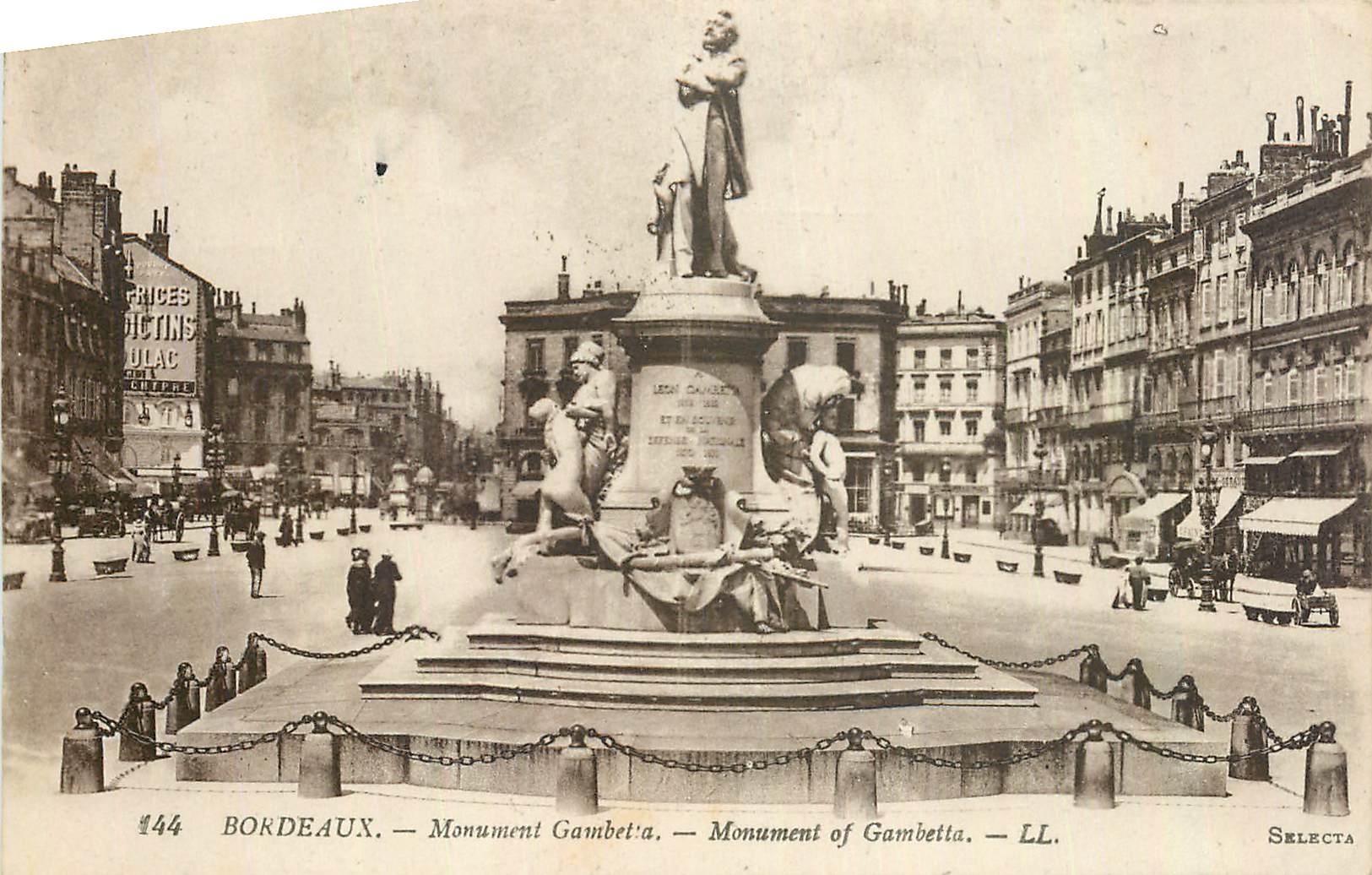 CPA Bordeaux Monument Gambetta
