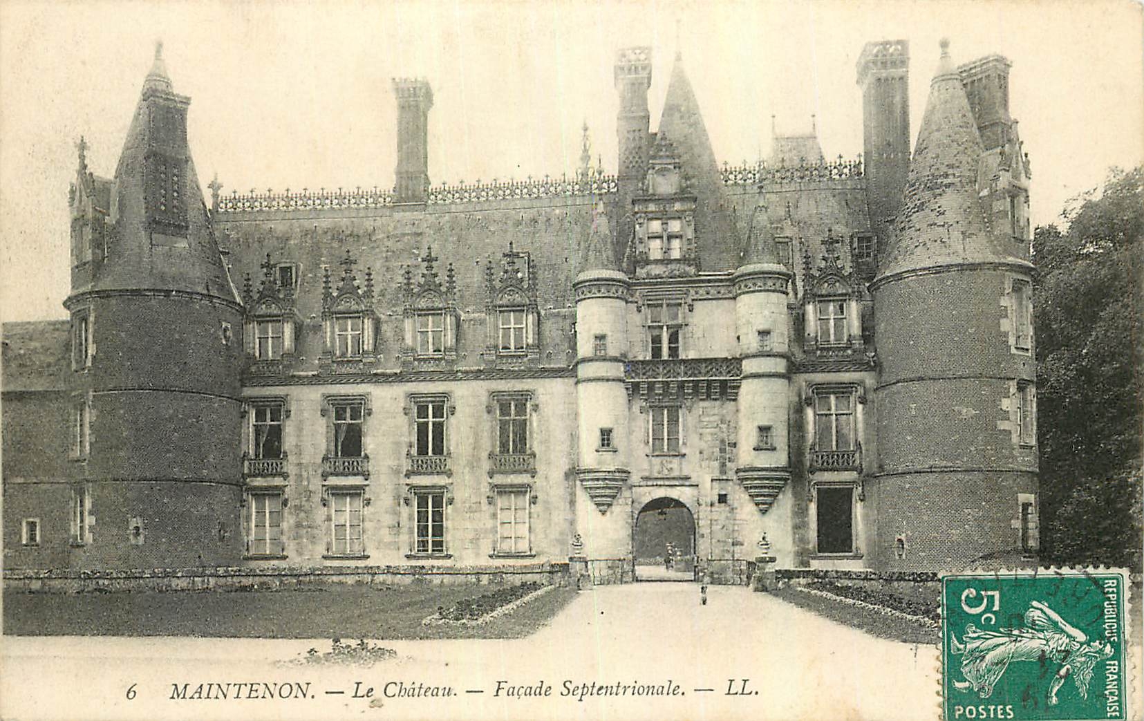 CPA Maintenon Le Chateau Facade Septentrionale