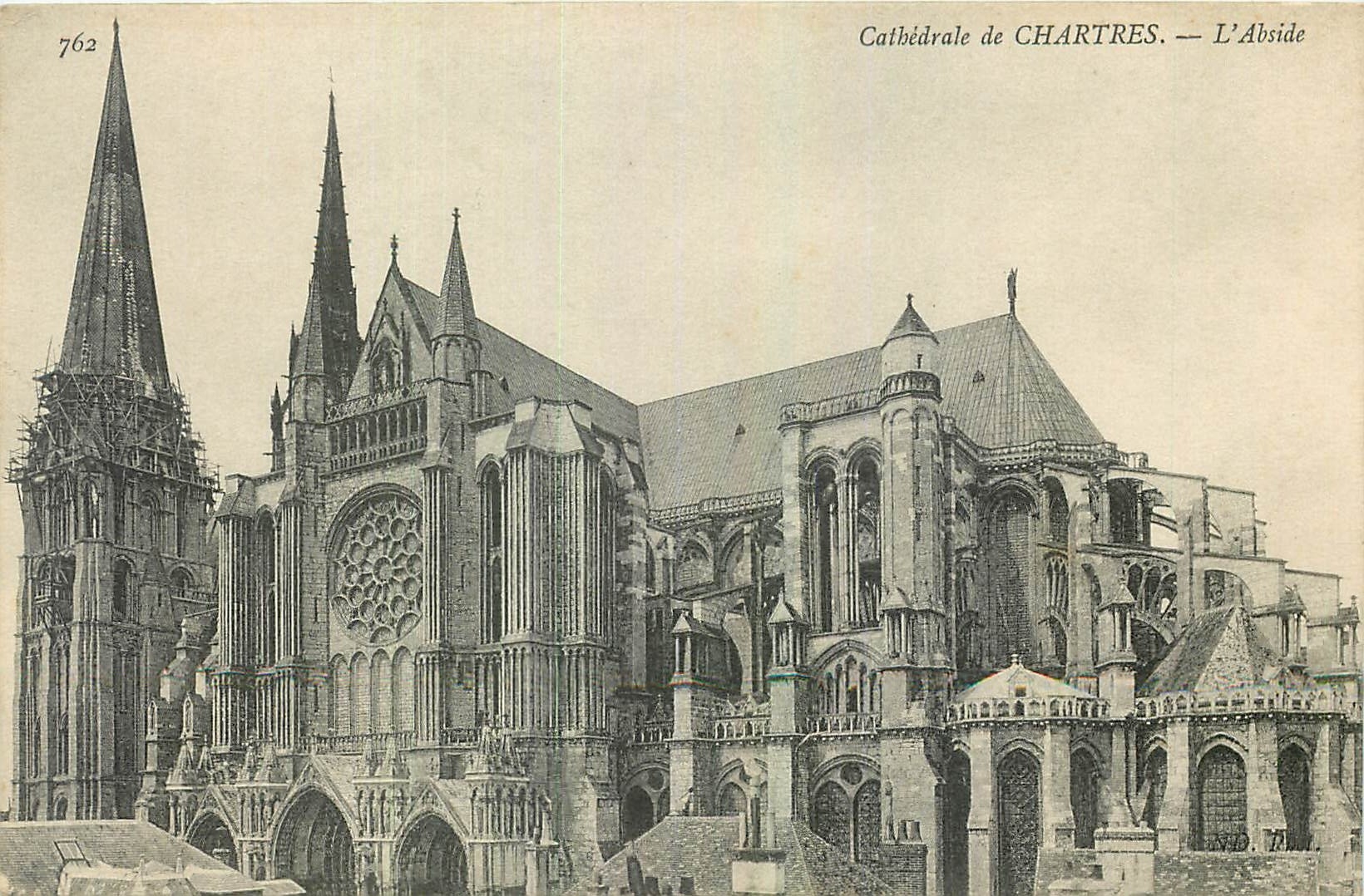 CPA Cathedrale de Chartres l'Abside 