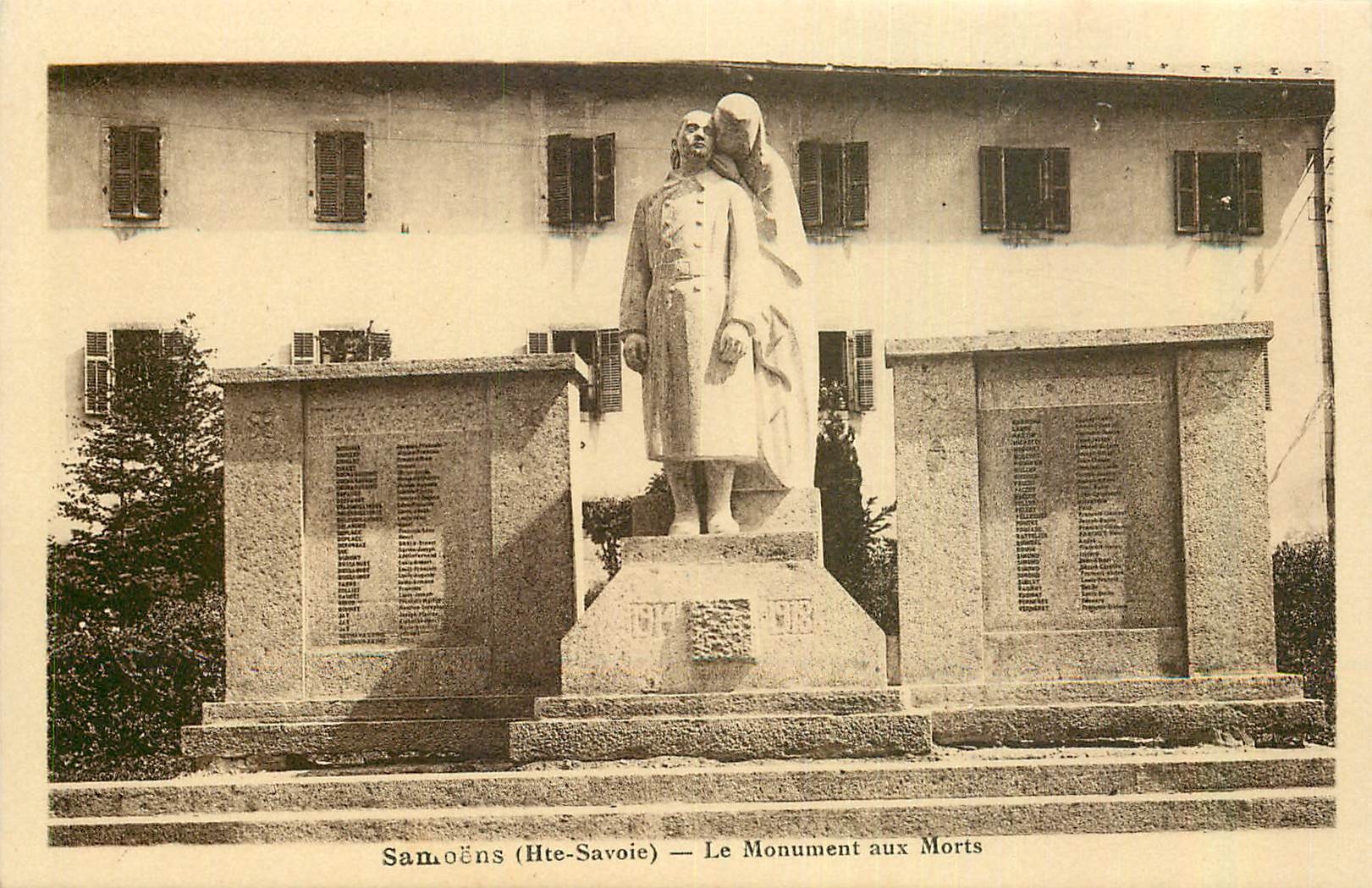 CPA Samoens Hte Savoie Le Monument aux Morts