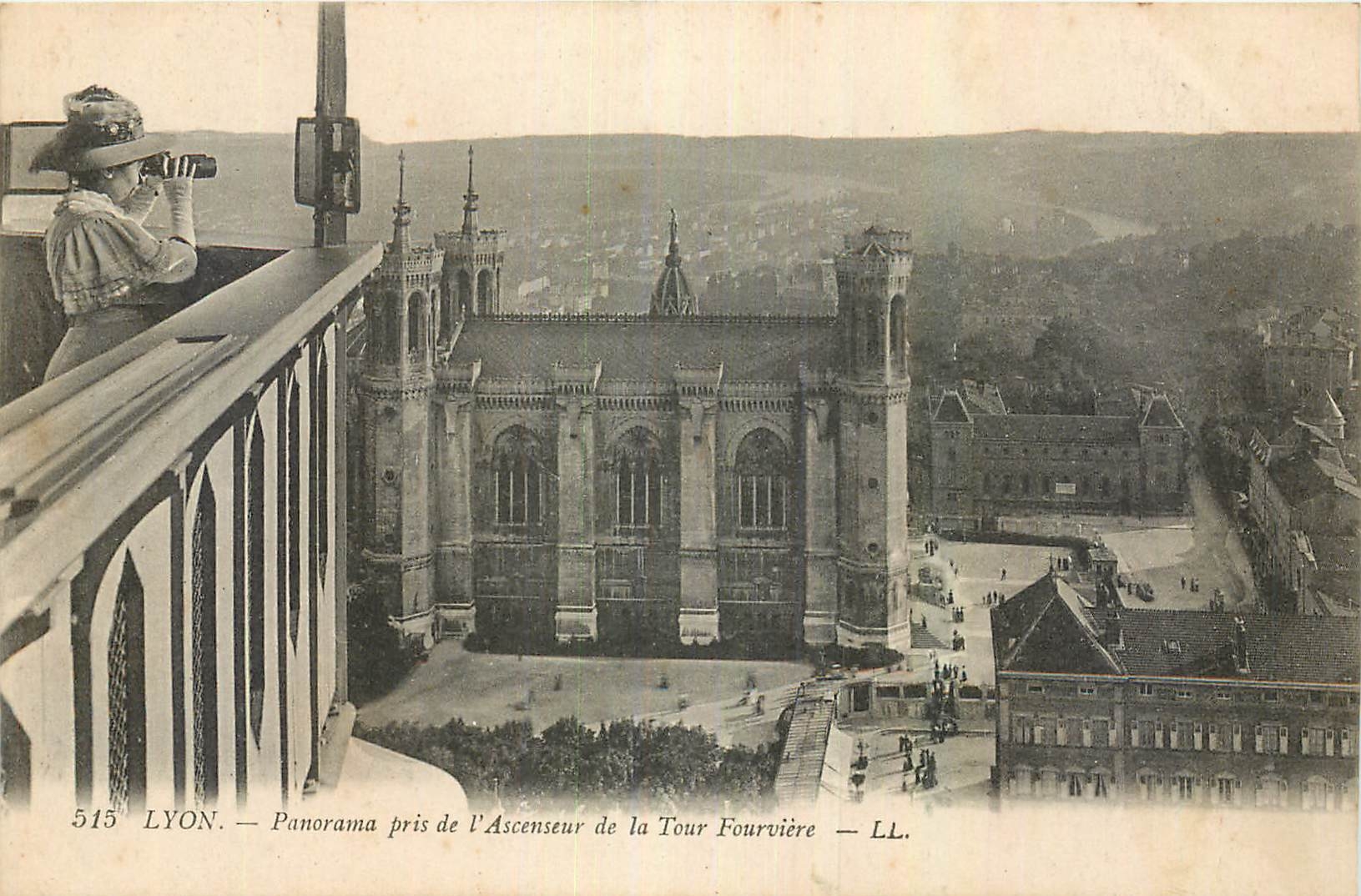 CPA Lyon Panorama pris de l'Ascenseur de la Tour Fourviere