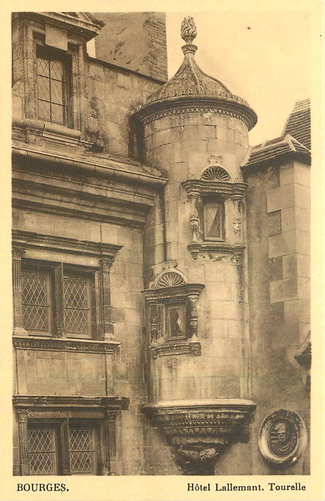 CPA Bourges Hotel Lallemant Tourelle 