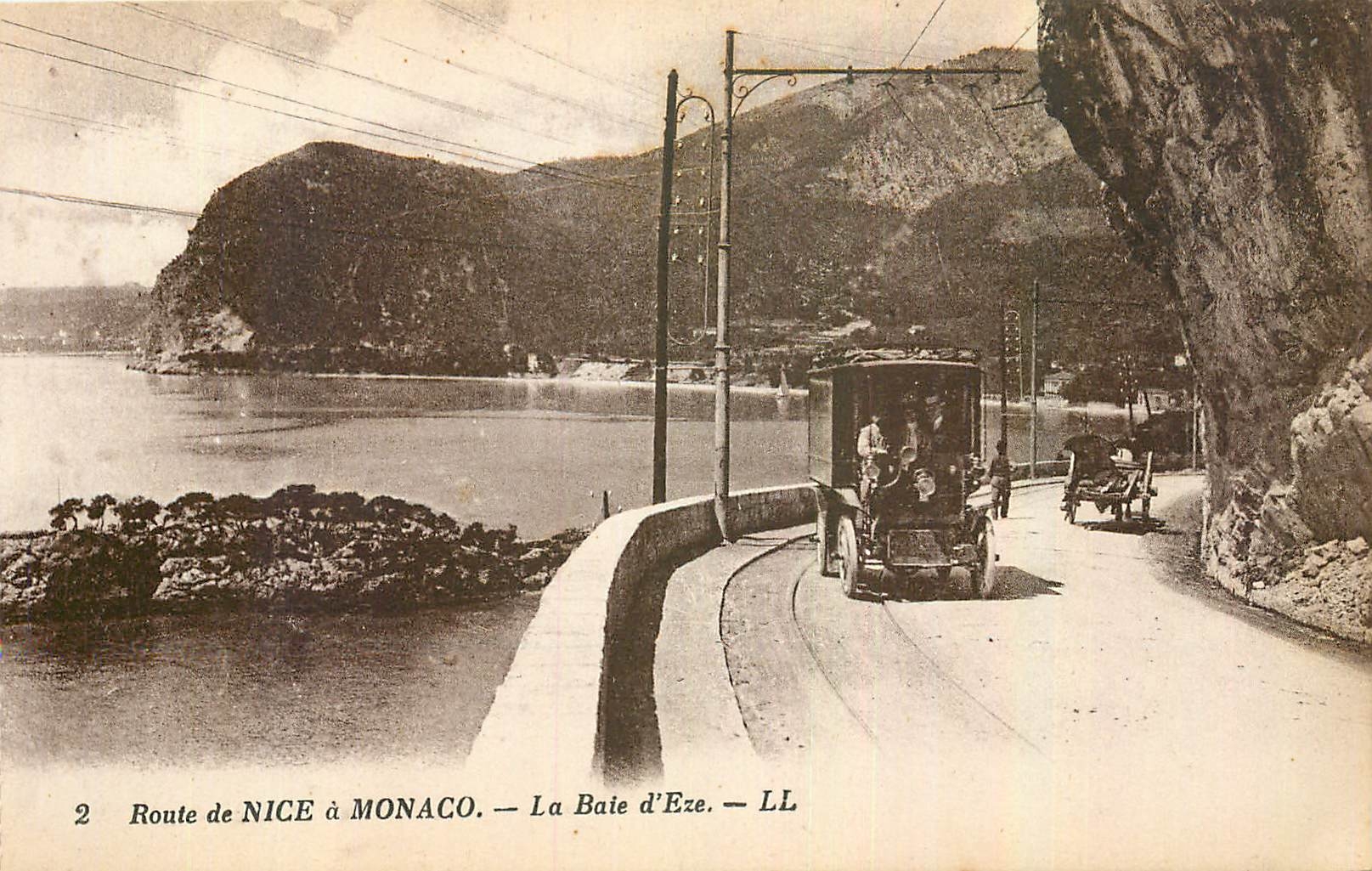 CPA Route de Nice a Monaco La Baie d'Eze Automobile