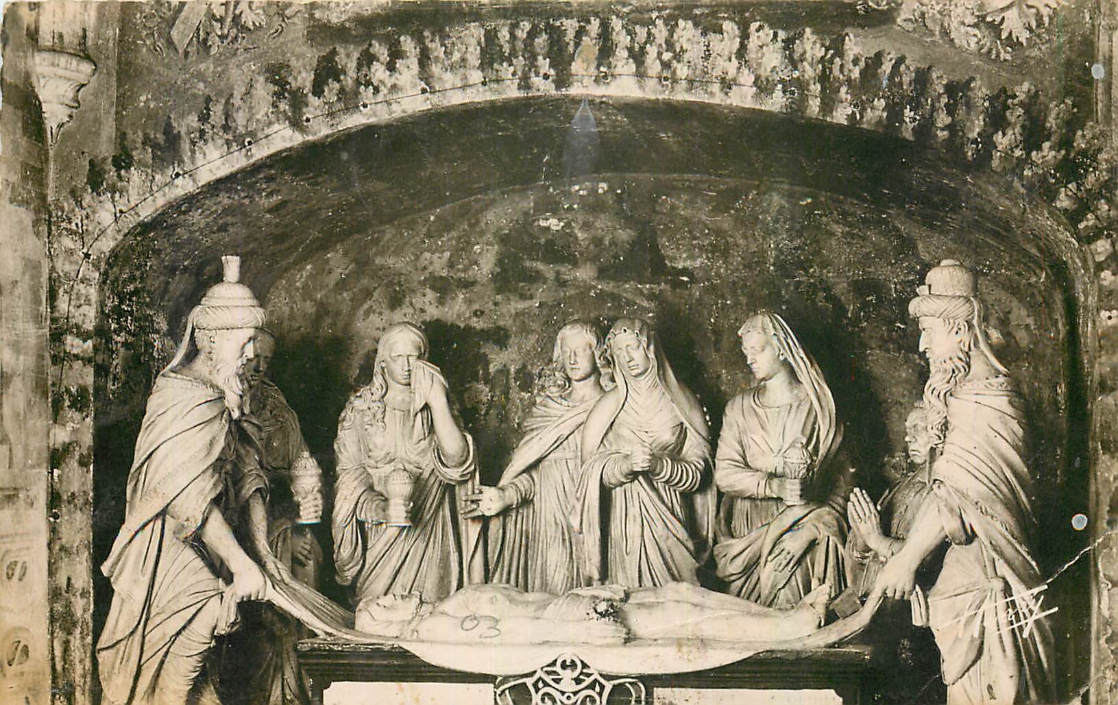 CPA Cerilly Allier Interieur de l'Eglise Le St Sepulcre 