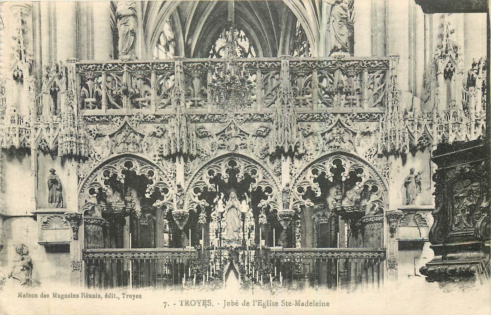 CPA Troyes Aube de l'Eglise Ste Madeleine