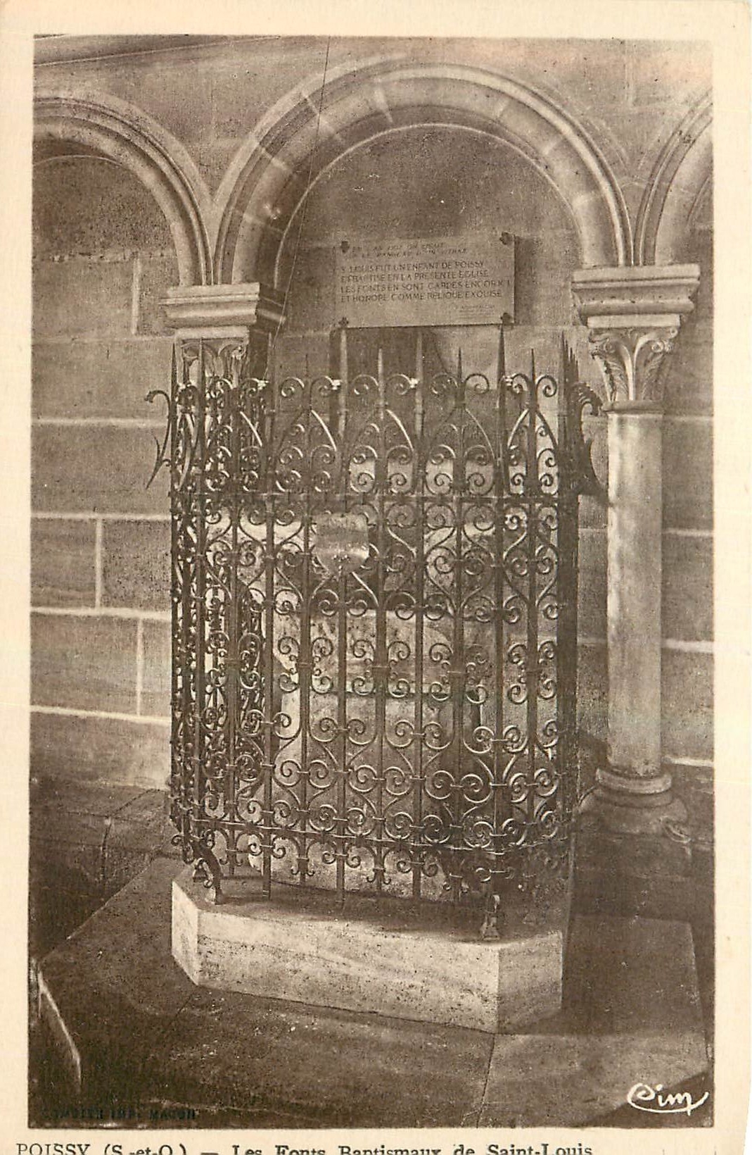 CPA Poissy S et O Les Fonts de Saint Louis