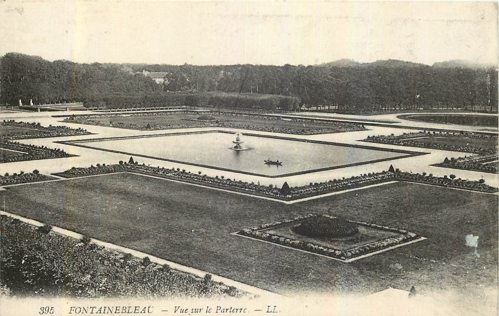 CPA Fontainebleau Vie sur le Parterre 