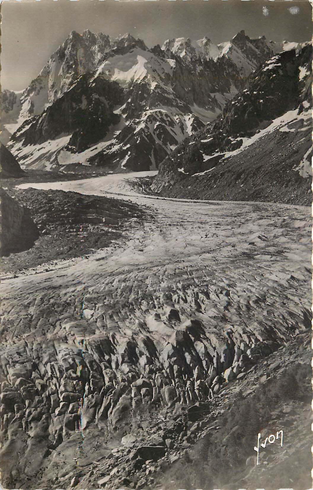 CPA Chamonix Mont Blanc Haute Savoie La Mer de Glace et les Grandes Jorasses 