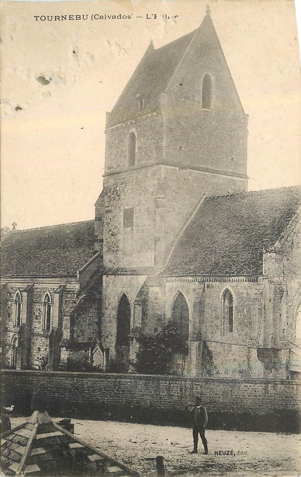 CPA Tournebu Calvados l'Eglise 