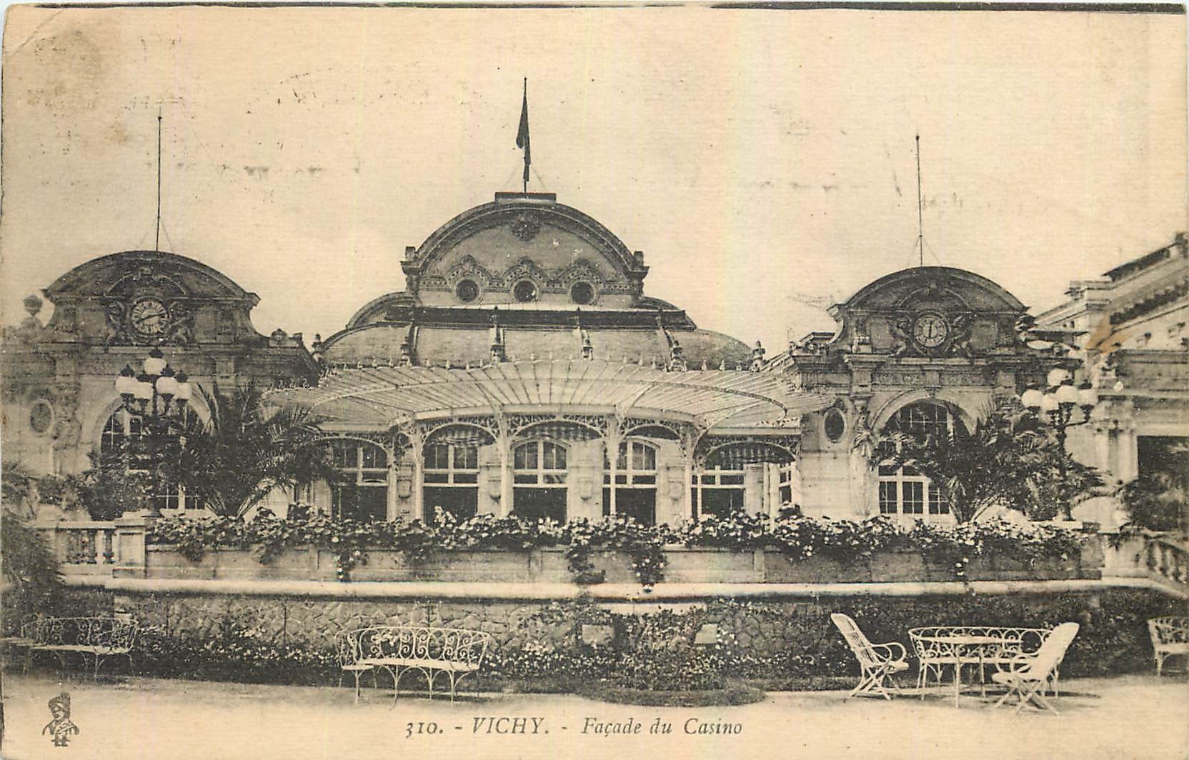 CPA Vichy Facade du Casino 