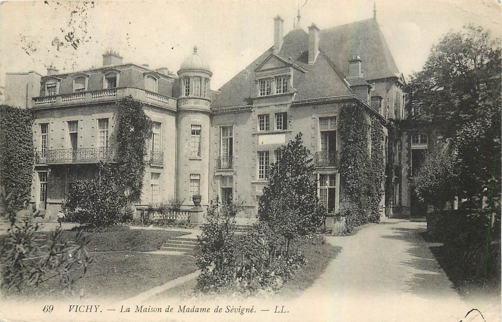 CPA Vichy La Maison de Madame de Sevigne 