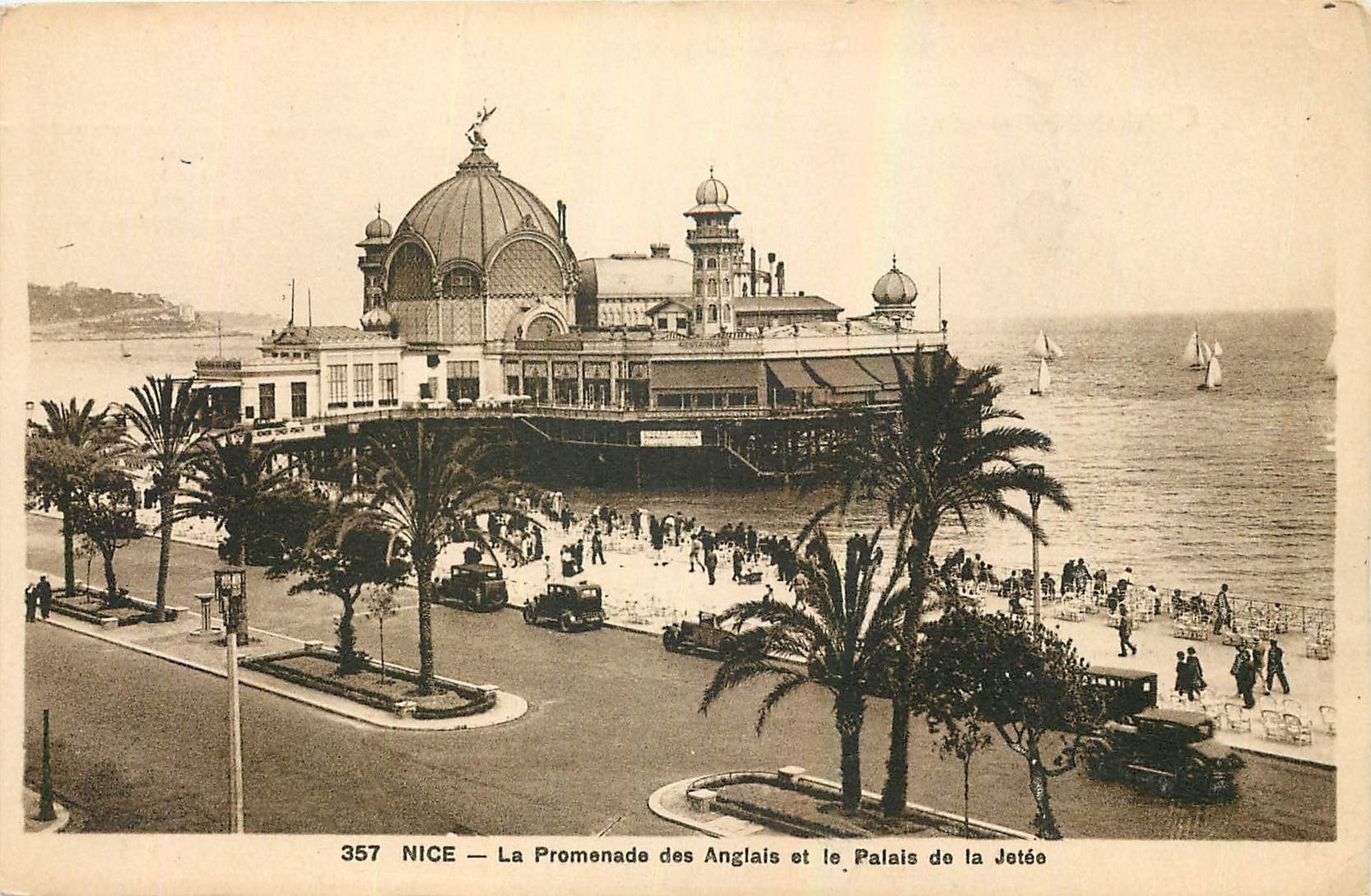 CPA Nice la Promenade des Anglais et le Palais de la Jetee 