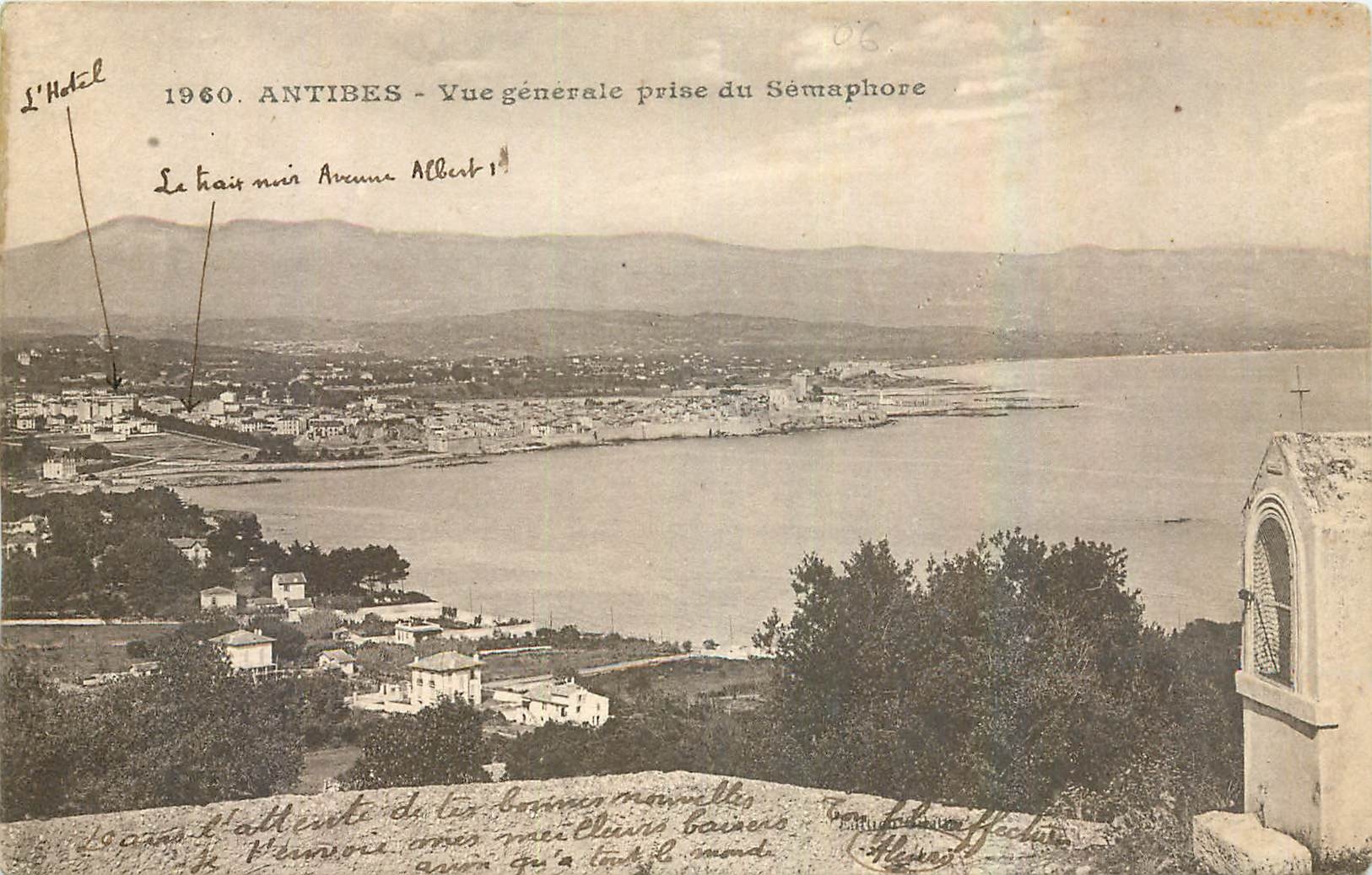 CPA Antibes Vue generale prise du Semaphore