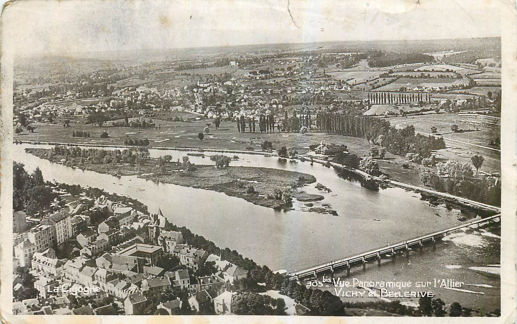 CPA Vue panoramique sur Allier Vichy et Bellerive 