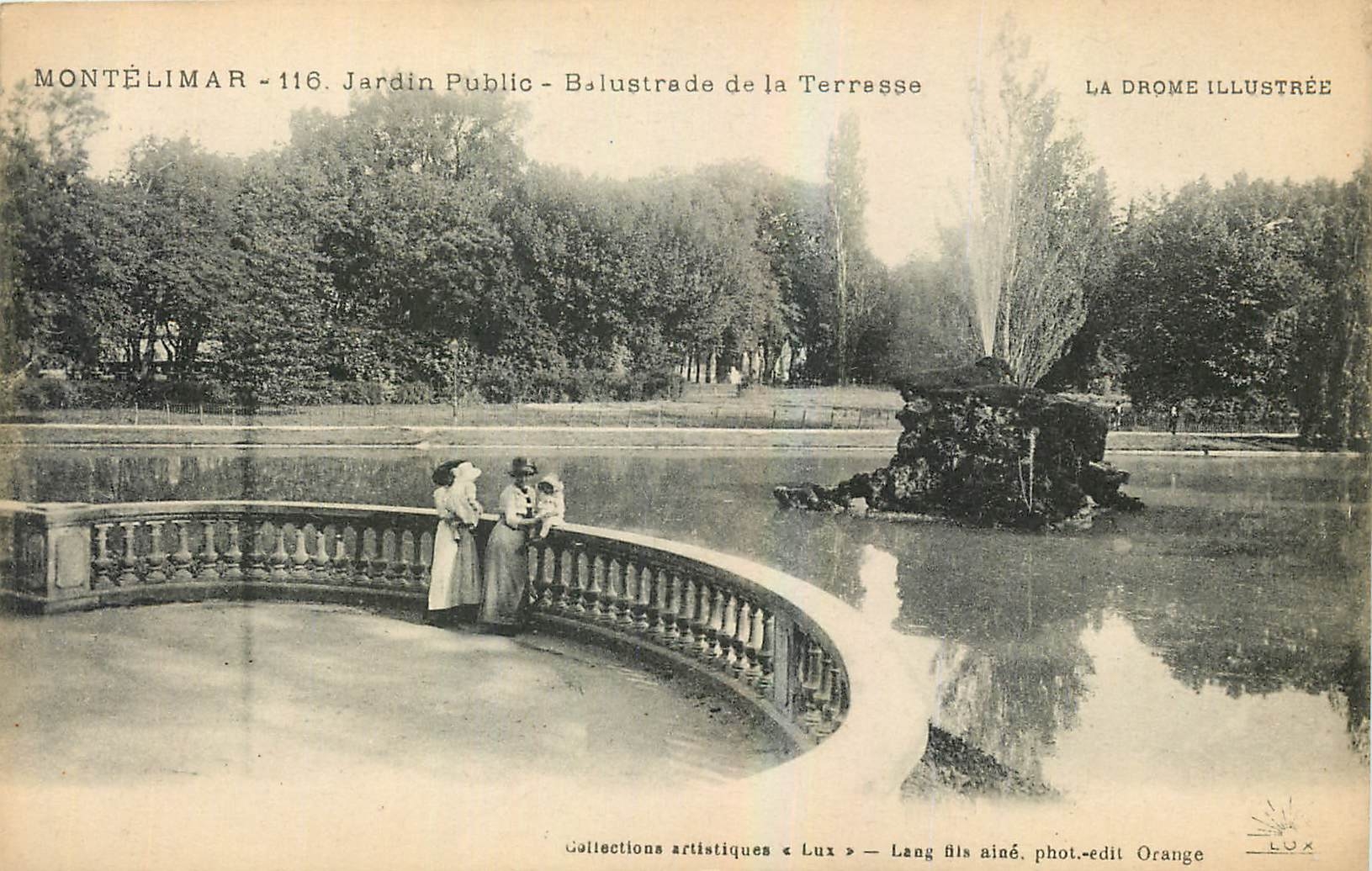 CPA Montelimar Jardin Public Balustrade de la Terrasse La Drome Illustree 